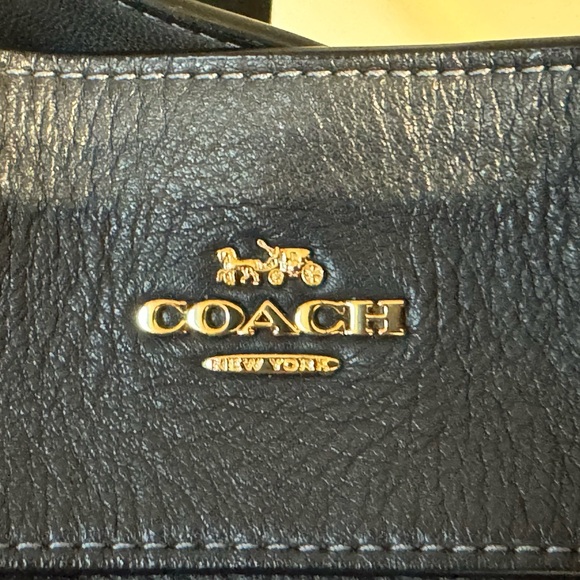 Coach Lexy Signature Embossed Leather Bag - Picture 4 of 12